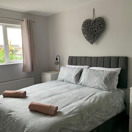 Beautiful Apartment In Newtownabbey Jordanstown Eksteriør bilde
